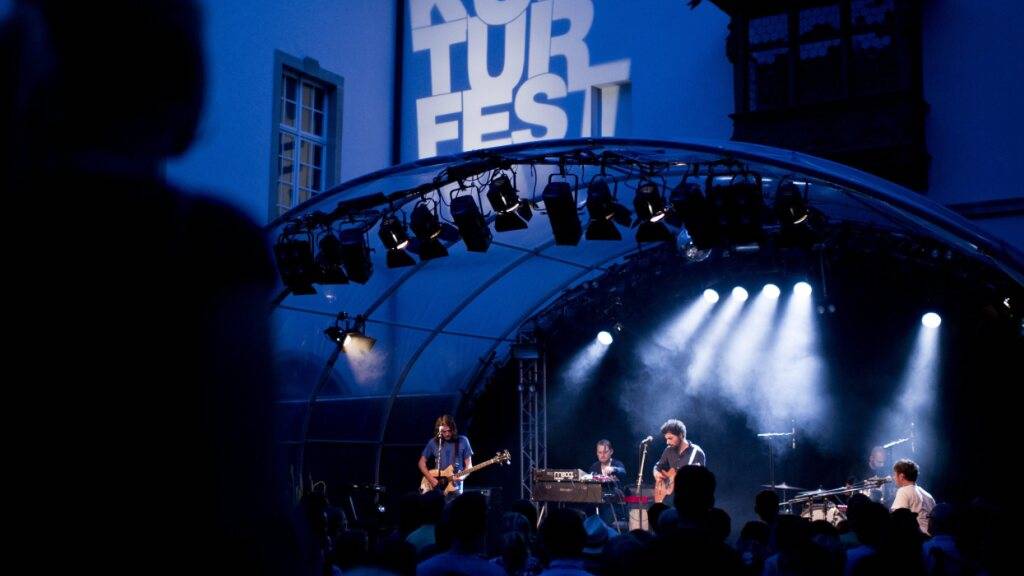 Das St. Galler Kulturfestival mit seiner Bühne im stimmungsvollen Innenhof des Museums am Rand des Stadtparks startet am 1. Juli. (Archivbild)