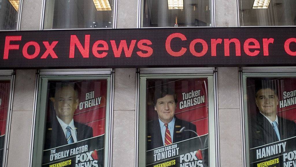 Das Kabelgeschäft zumindest brummt beim Medienkonzern 21st Century Fox. Der US-TV-Sender Fox News profitiert von hohen Einschaltquoten wegen des Rummels um US-Präsident Donald Trump. (Archivbild)