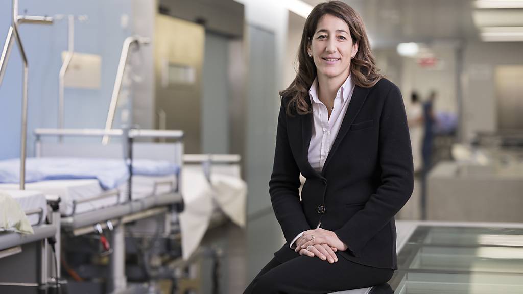 Die Direktorin des Spitaldachverbands H+ liebäugelt mit der Idee der Einheitskrankenkasse. «Der Leidensdruck ist so gross, dass eine Revolution unausweichlich scheint», so Anne-Geneviève Bütikofer. (Archivbild)