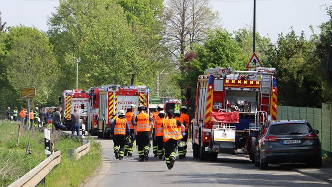 Intercity rast bei Köln in Gruppe von Bahnarbeitern – zwei Tote