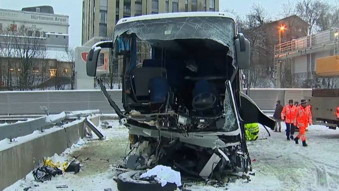 Chauffeur von Unfall-Flixbus wegen fahrlässiger Tötung verurteilt