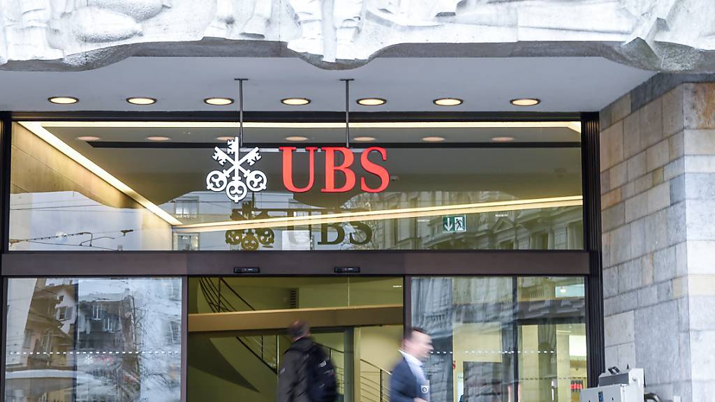 Die Grossbank UBS publiziert die Zahlen zum zweiten Quartal in diesem Jahr später als sonst gewohnt. Grund dafür ist die Übernahme der Credit Suisse und ihre Folgen.(Symbolbild)
