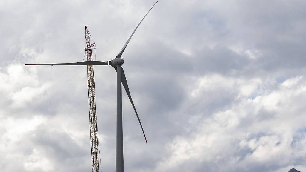 In den Thurgauer Gemeinden Thundorf und Hüttlingen soll ein Projekt für Windenergie vorangetrieben werden. (Symbolbild)