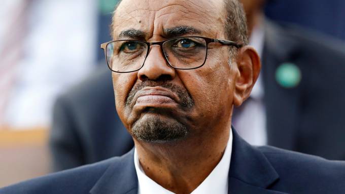 Prozess gegen Sudans Ex-Präsidenten Al-Baschir wegen Putsch 1989