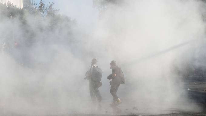 Krawalle in Chile nach tödlichem Polizeieinsatz gegen Strassenkünstler