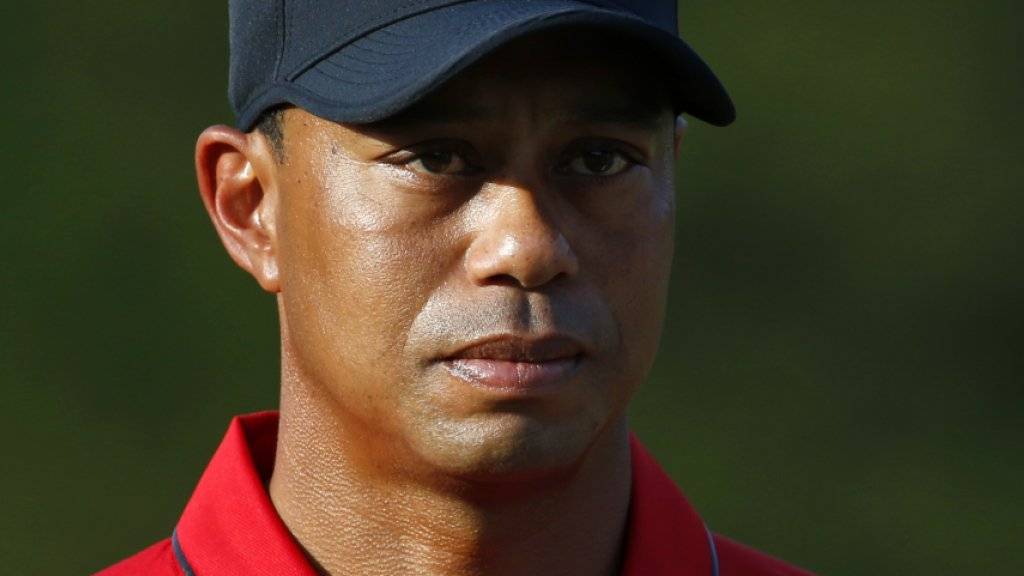 Der kummervolle Blick ist berechtigt: Kein Golf 2016 für Tiger Woods