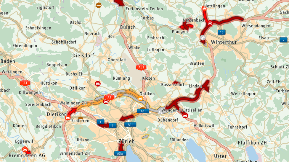 Kurz nach Winterthur und vor Zürich kommt es nach zwei Unfällen zu Stau.