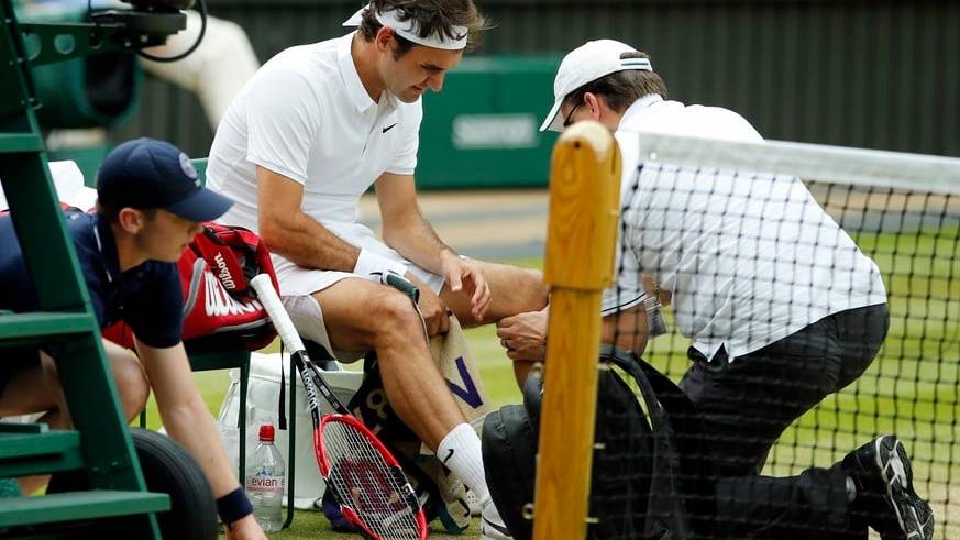 Nach dem Wimbledon-Turnier 2016 bricht Roger Federer seine Saison ab, um seinem Knie Zeit zur Heilung zu geben.