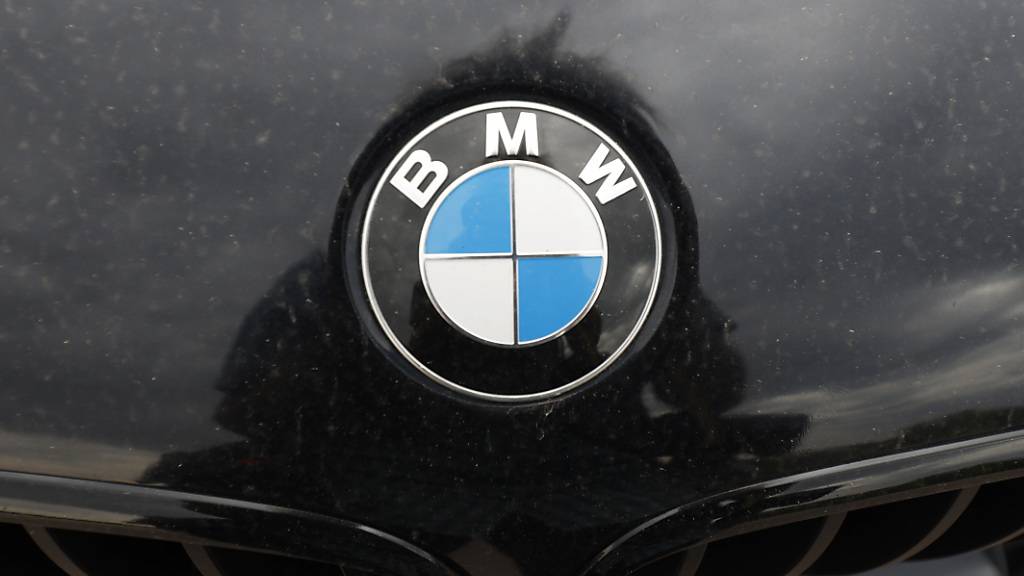 Der Autokonzern BMW ist im zweiten Quartal wegen der Corona-Pandemie in die roten Zahlen gefahren. (Archiv)