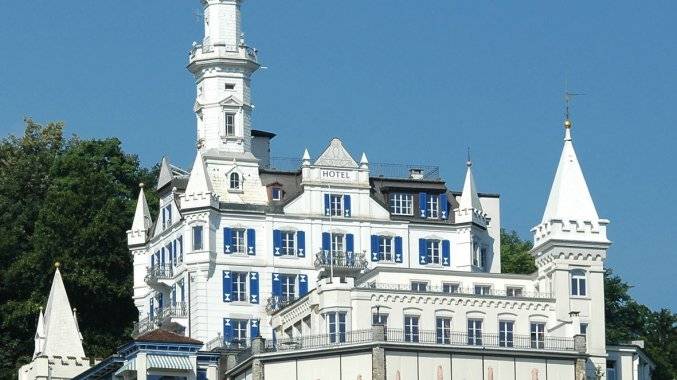 Stadt Luzern setzt der Château Gütsch Immobilien AG eine Frist