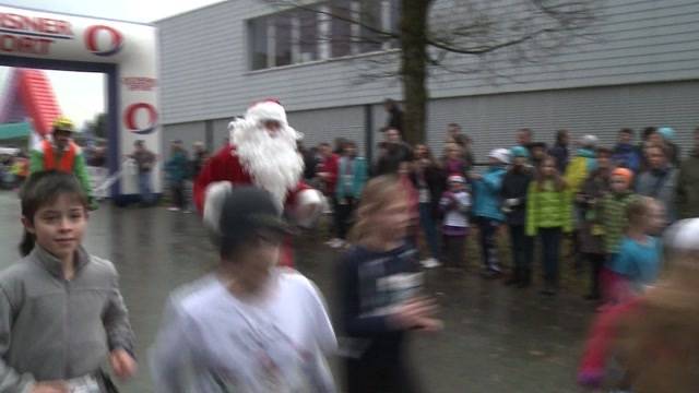 Teilnehmerrekord am Chlauslauf in Niederrohrdorf