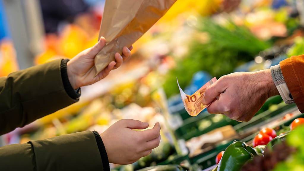 In Deutschland sind die Nahrungsmittelpreise im März im Vergleich zu Vorjahresmonat gesunken. Ein Rückgang wurde zuletzt vor rund neun Jahren gemessen.(Archivbild)