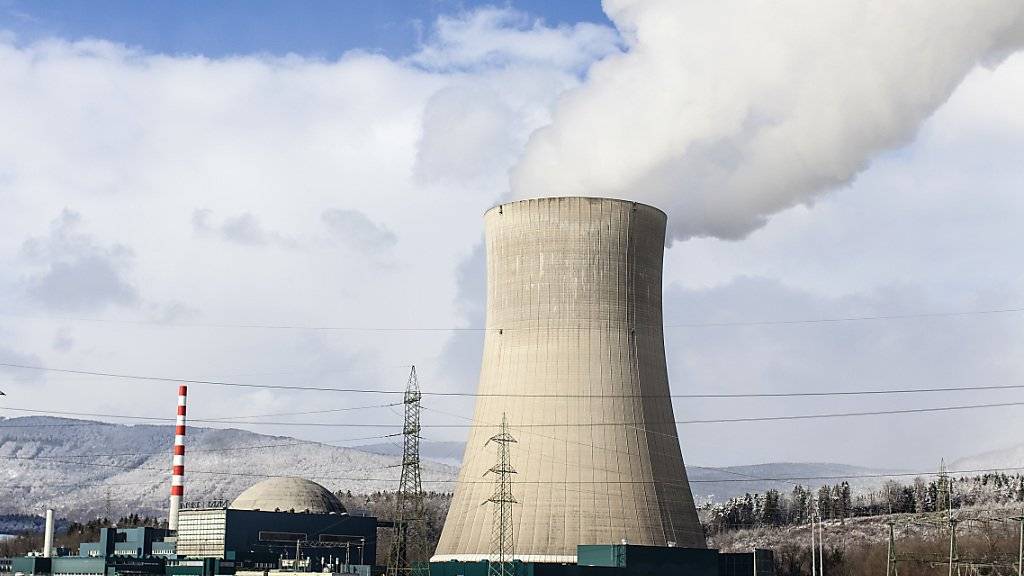 Das Atomkraftwerk Gösgen im Kanton Solothurn: Geht es nach SVP-Vordenker Christoph Blocher sollen AKW - wie erneuerbare Energieträger - von Subventionen profitieren können. (Archivbild)