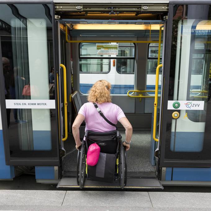 Menschen mit Behinderung können bald mit ZVV-Shuttle reisen