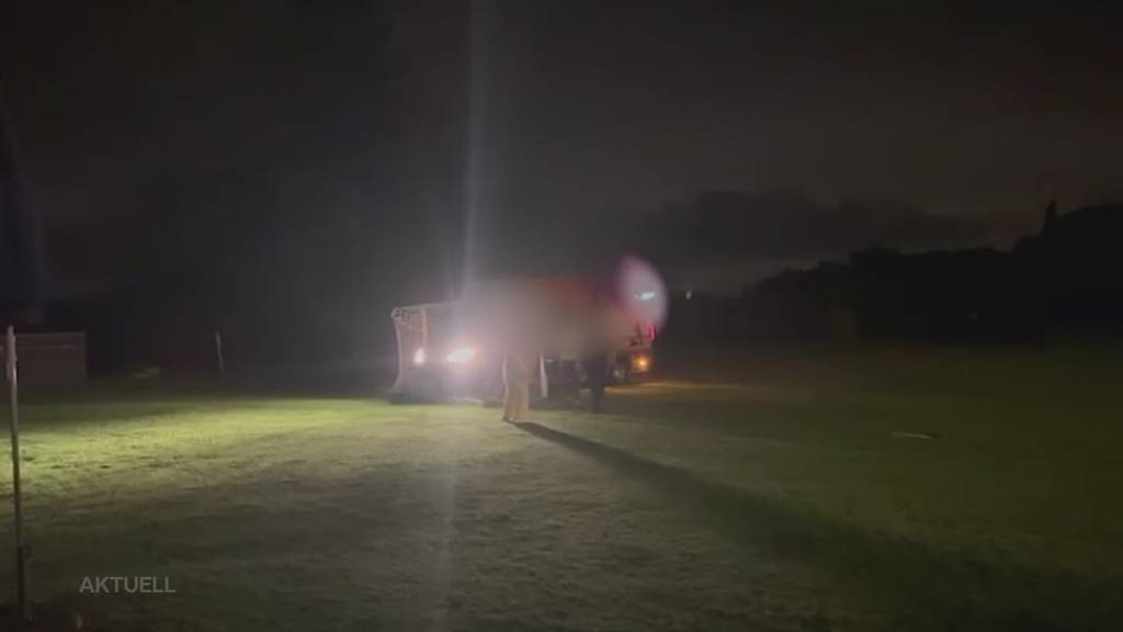 Volltreffer: Ein Autolenker fährt bei einer Suchtklinik in ein Fussballtor