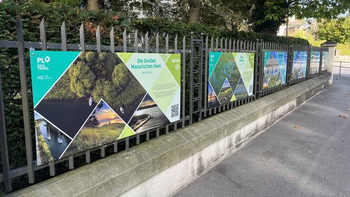 Polnische Botschaft in Bern will an Werbeplakaten festhalten