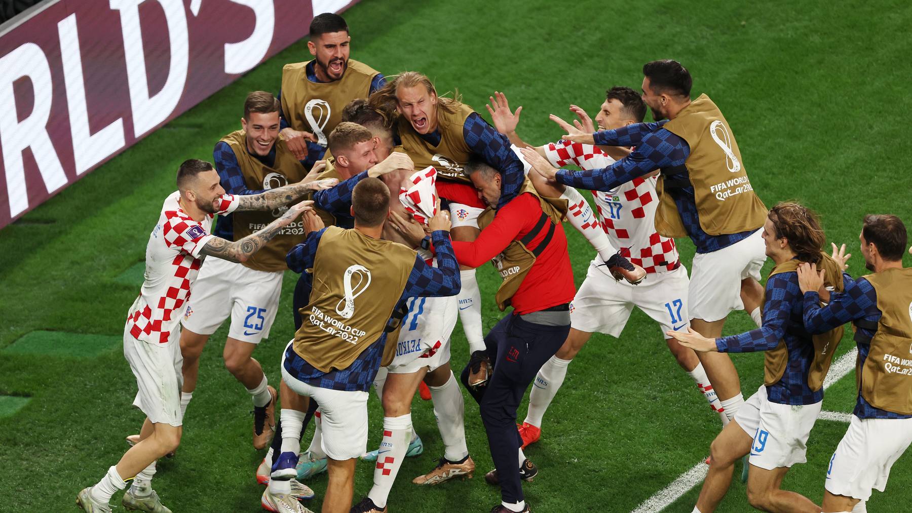 Kroatien jubelt gegen Brasilien im WM-Viertelfinal
