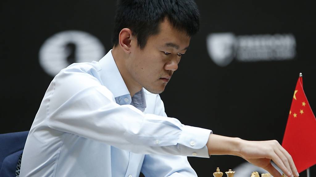 Ding Liren geht mit den weissen Figuren noch nicht das letzte Risiko ein