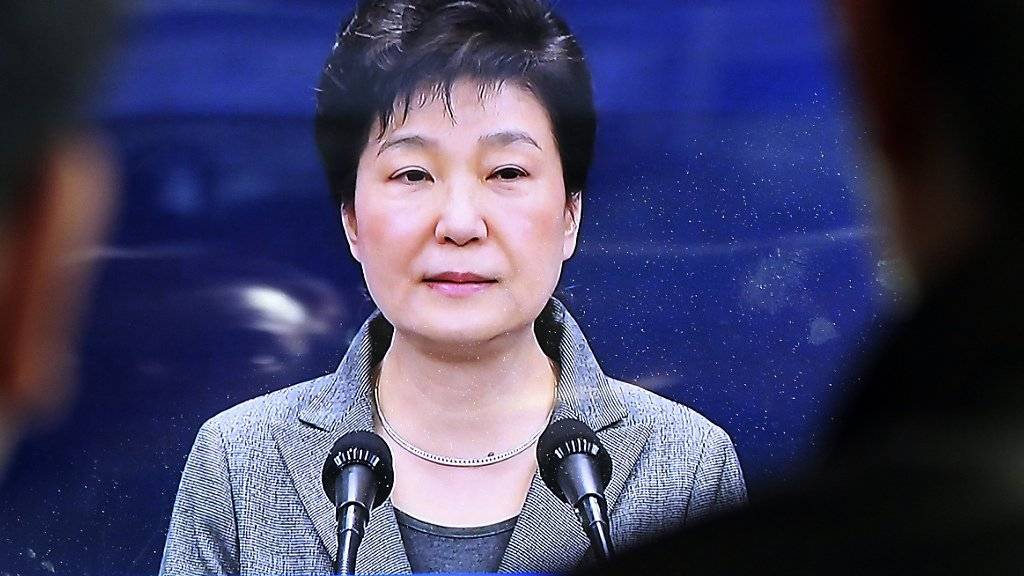 Südkoreas Präsidentin Park Geun Hye soll nach dem Willen ihrer Partei Ende April zurücktreten.