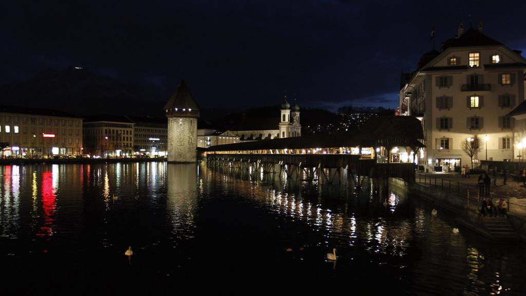 «Wasserturm ist eh schon dunkel»: Stadt Luzern verzichtet auf Earth Hour