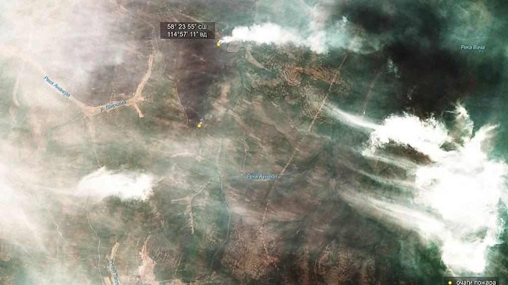 Eine Satellitenaufnahme der Waldbrände in der Region Irkutsk in Sibirien vom 1. August 2019. Insgesamt sind bereits mehr als 30'000 Quadratkilometer Fläche verbrannt.