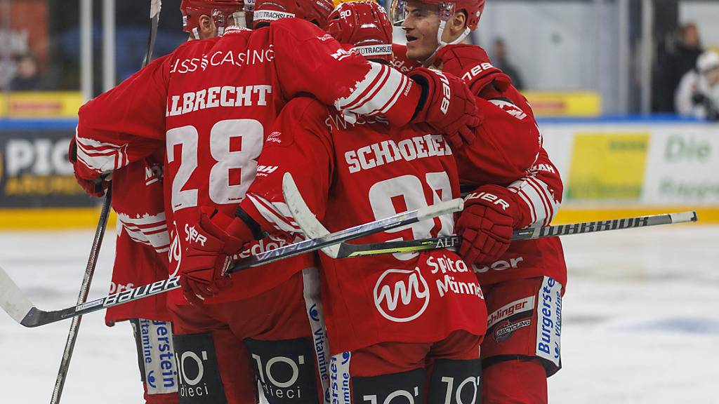 Die Rapperswil-Jona Lakers zeigten in Tschechien Moral und drehten die Partie gegen Ocelari Trinec