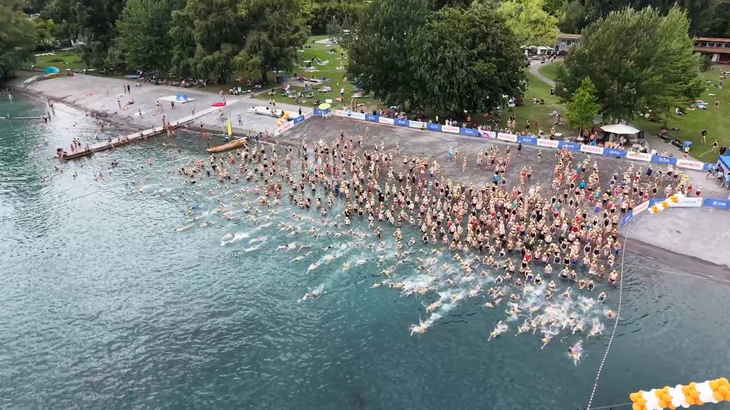 9000 Personen schwimmen bei restlos ausverkaufter Seeüberquerung