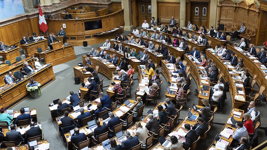 122 Bündnerinnen und Bündner wollen in den Nationalrat. Um die fünf Sitze Graubündens kämpfen neun Parteien, so viele wie noch nie. (Symbolbild)