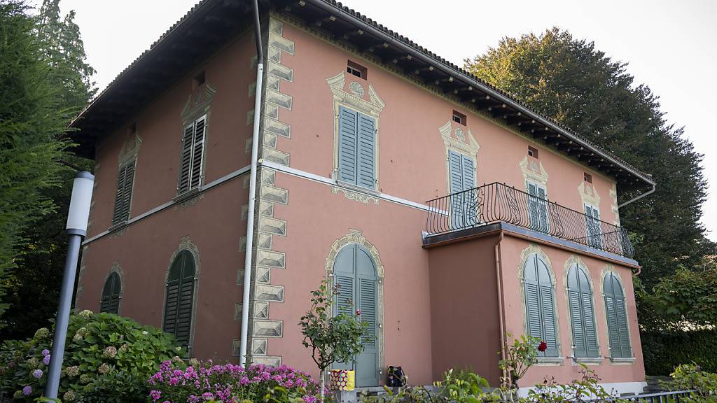 Kanton Zug erwirbt die historische Villa «Casa Rossa»