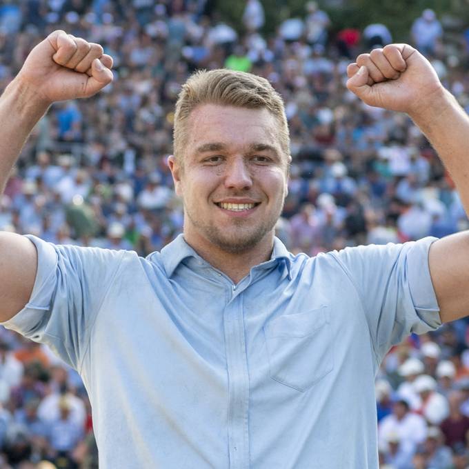 Adrian Walther gewinnt das Seeländische Schwingfest