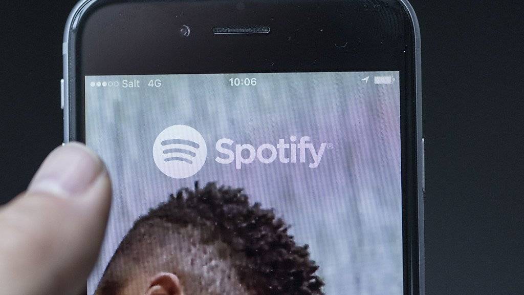 Der Musik-Dienst Spotify dürfte bald Konkurrenz aus dem Hause Amazon bekommen: Der US-Konzern will offenbar in das Streaming-Geschäft einsteigen. (Symbolbild)