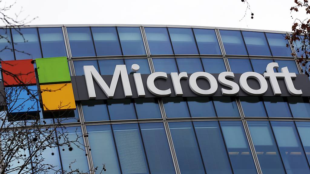 Der Umsatz des Softwarekonzerns Microsoft legte im vergangenen Quartal zu. (Archivbild)