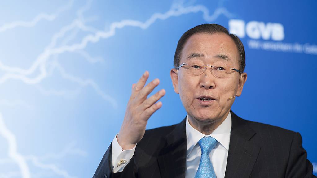 Der ehemalige Uno-Generalsekretär Ban Ki-moon gehört zu einer Gruppe von Politikern, die einen Appell an die Staats- und Regierungschef in Europa und den USA lanciert haben. Dabei geht es um die rasche Verteilung nicht genutzter Impfstoffe an bedürftige Staaten. (Archivbild)