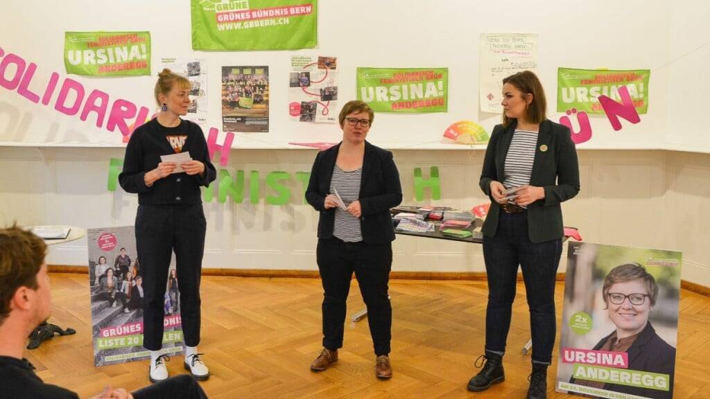 Das Grüne Bündnis um Ursina Anderegg (Bildmitte) hat am Dienstag seine Wahlkampagne vorgestellt.