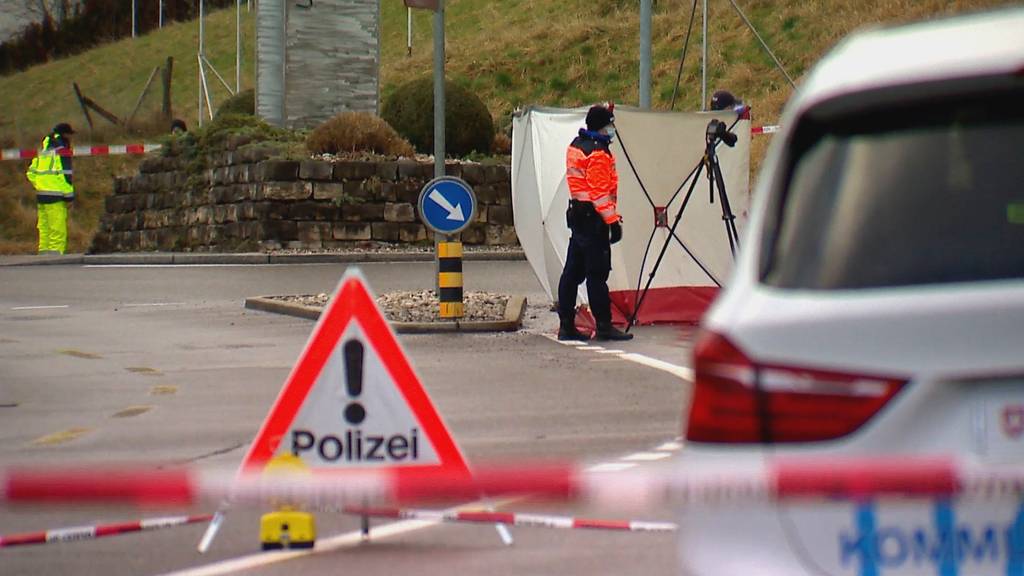 Gebenstorf (AG): Velofahrer stirbt nach Unfall mit Lastwagen