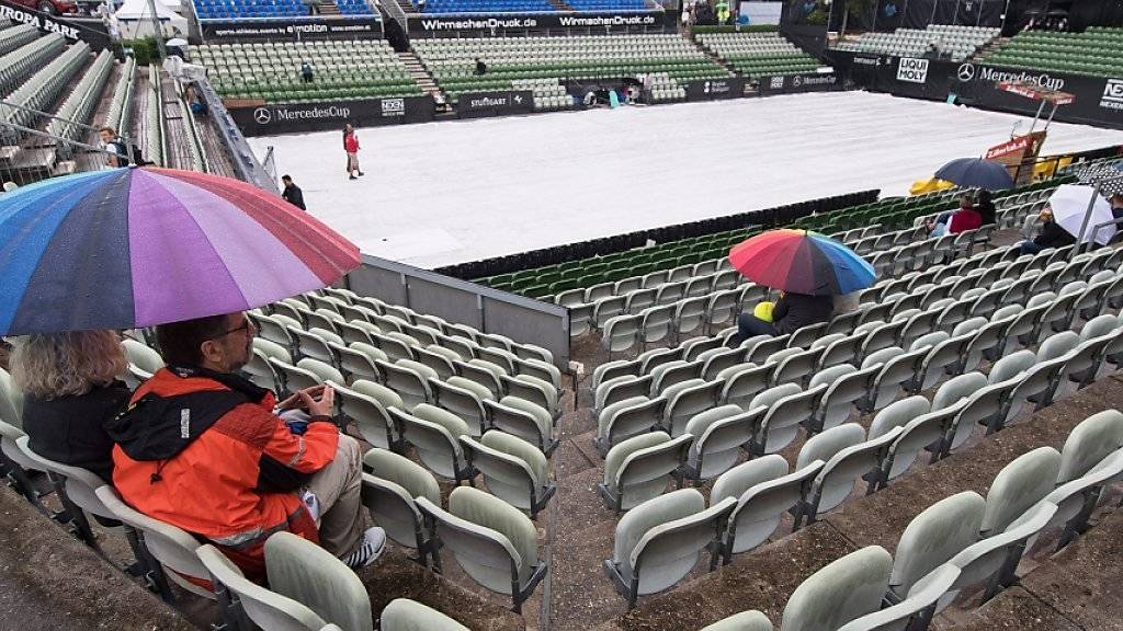 Die Tennisanlage Weissenhof in Stuttgart am Mittwoch Nachmittag: Ans Spielen war bei diesem Wetter nicht zu denken
