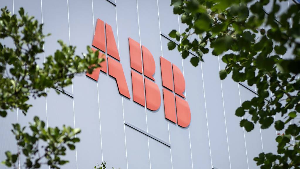 Der Konzern erzielte im dritten Quartal einen höheren Gewinn dank des Verkaufs der Stromnetzsparte: Gebäude von ABB in Zürich Oerlikon, aufgenommen im Juni 2018.