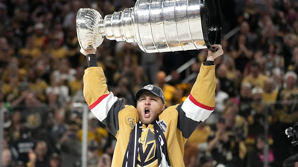 Die nächsten zwei Monate stehen in Nordamerika im Zeichen der NHL-Playoffs. Vor einem Jahr gewannen die Vegas Golden Knights (auf dem Bild William Karlsson) den Stanley Cup