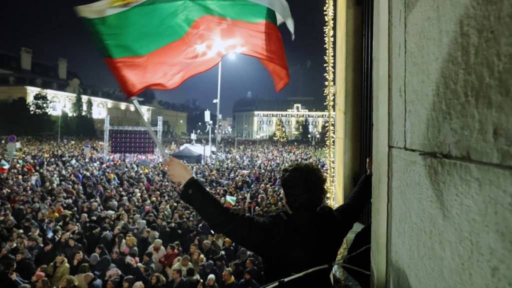 Bulgarien: Regierung tritt nach Protesten zurück