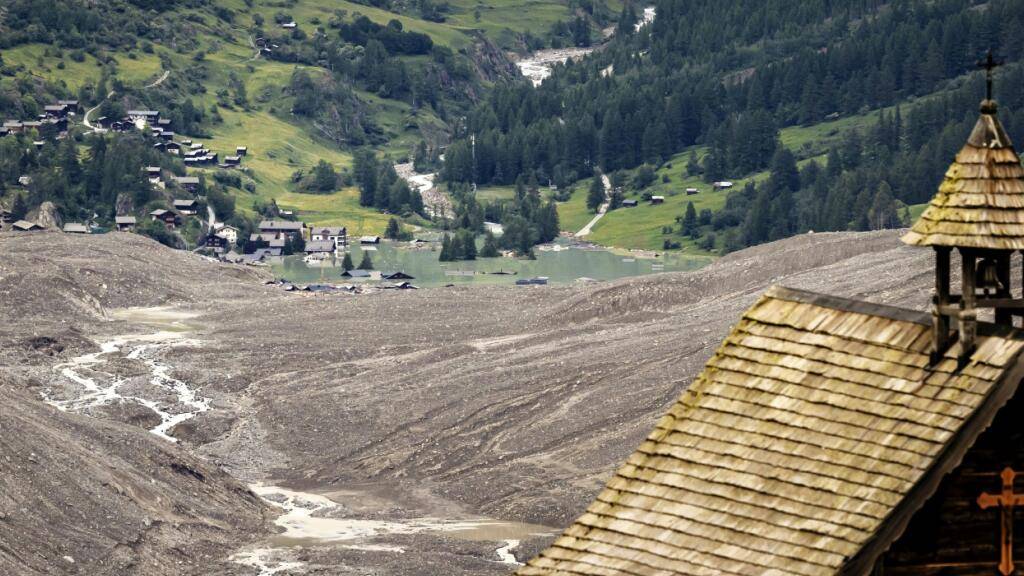 Gewaltige Massen an Geröll und Eis begruben vergangene Woche das Lötschentaler Dorf Blatten unter sich. (Archivbild)