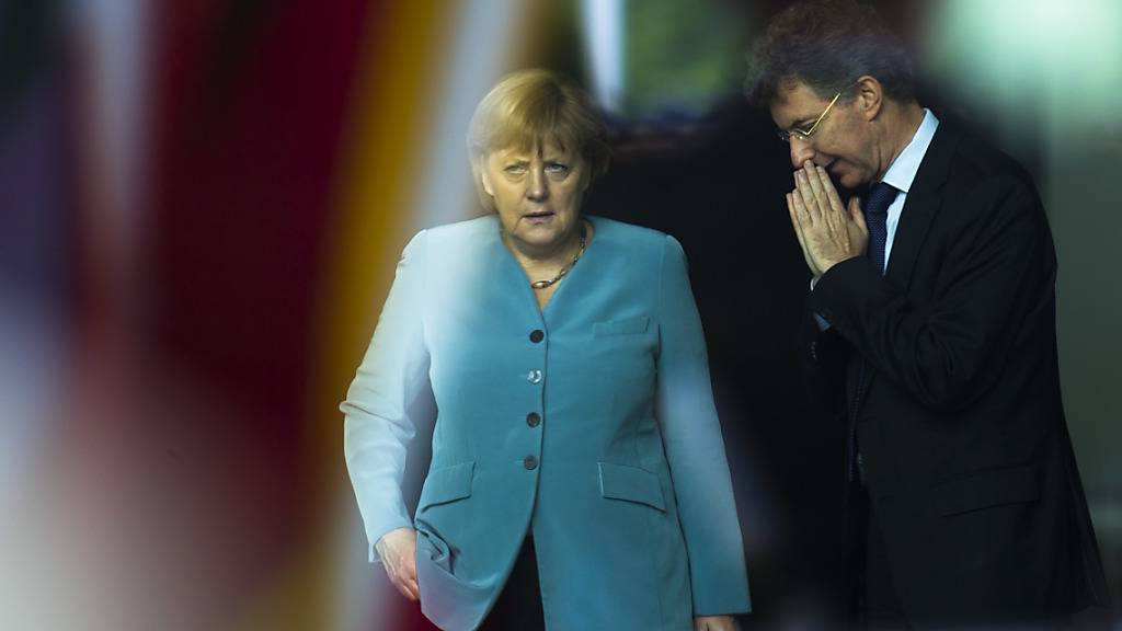 Der deutsche Botschafter bei den Vereinten Nationen, Christoph Heusgen, hier im Gespräch mit der Bundeskanzlerin Angela Merkel, setzt sich dafür ein, dass in der Frage des Libyen-Beauftragten endlich Bewegung kommt. (Archivbild)