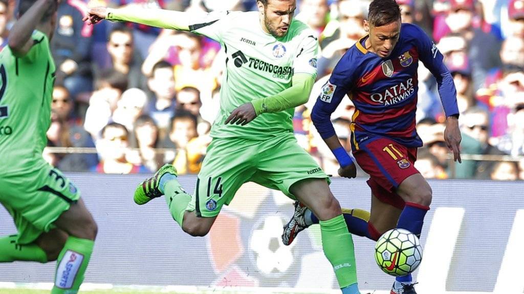Barcelona (hier Neymar, rechts) enteilt Getafe. Am Ende steht es 6:0