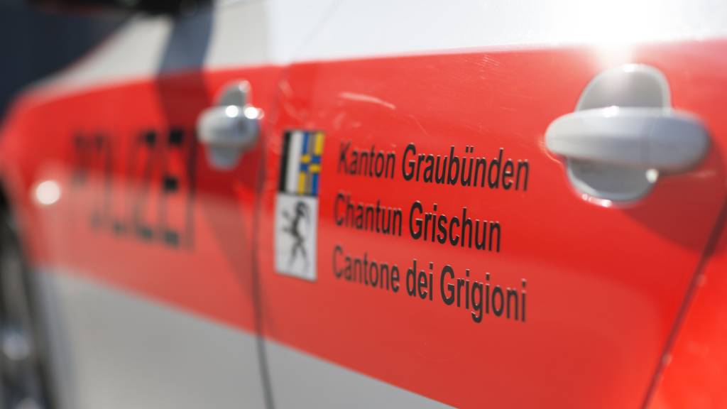 Die Bündner Kantonspolizei klärt die Unfallursache noch genauer ab. (Archivbild)