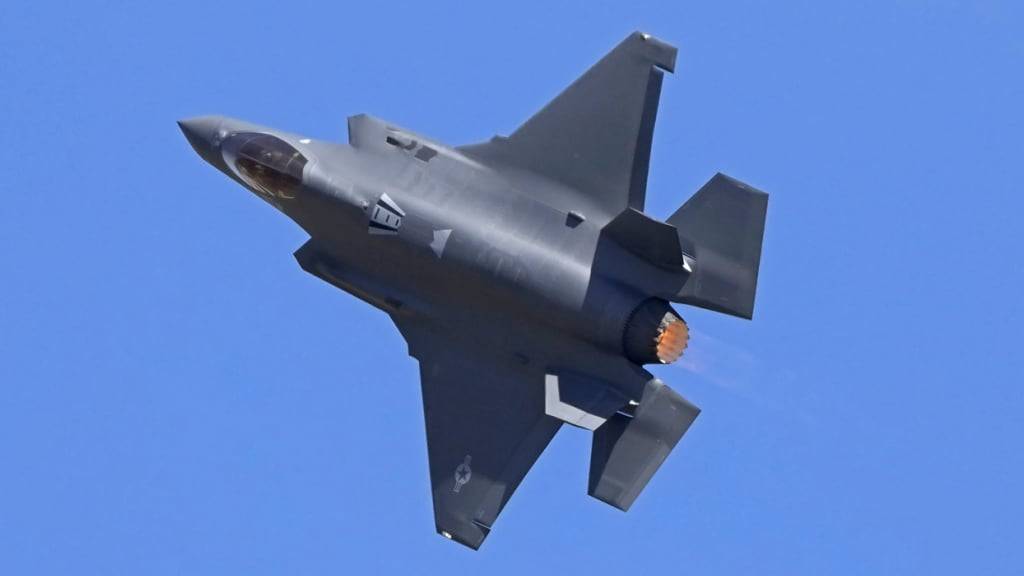 Die parlamentarische Oberaufsicht führt zur Frage des Fixpreises für die F-35-Kampfjets für die Schweiz eine Untersuchung durch. (Archivbild)