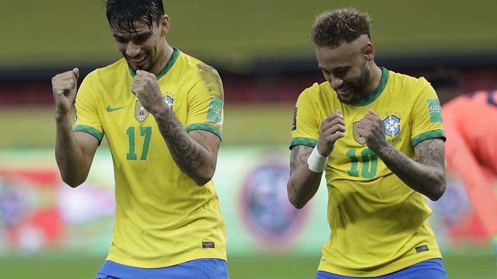 Lucas Paqueta und Neymar setzen nach dem 2:0 in der Nachspielzeit zum Tänzchen an
