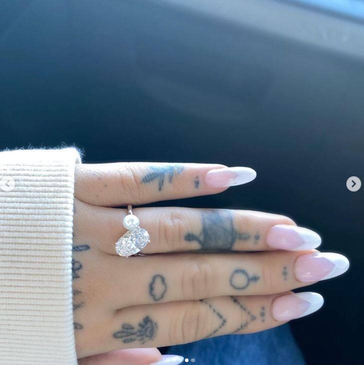 Popstar Ariana Grande hat heimlich geheiratet - FM1Today