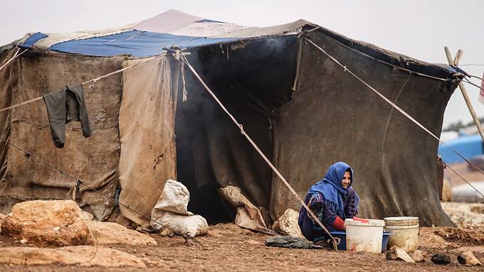 Gewalt gegen vertriebene Frauen im Nordwesten Syriens