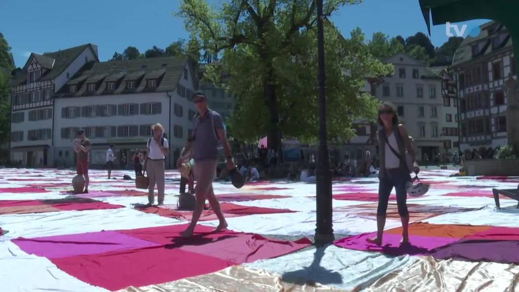 Wandernde Musikliebhaber, Eisenbahnfans und Bigniker: Top-Wetter zieht Leute in Scharen an Ostschweizer Veranstaltungen