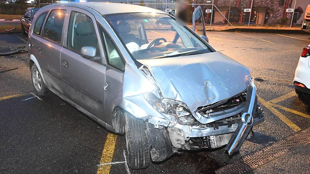 Die Fahrerflucht endete auf einem Parkplatz in Altenrhein.