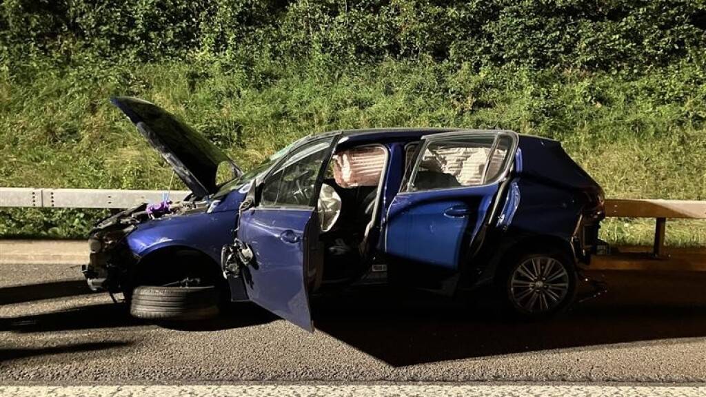 Kurz nach Mitternacht kam es im Taubachtunnel UR zu einem Verkehrsunfall.